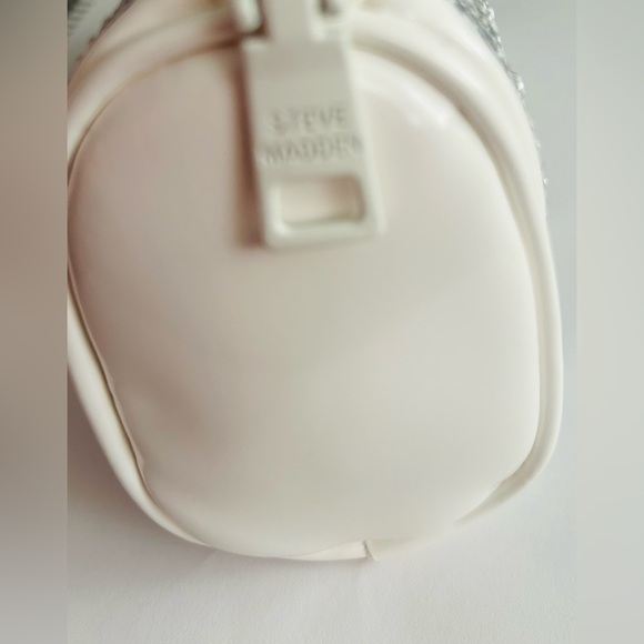 New White Steve Madden Clutch Makeup Bag  iPhone Case Rhinestone Cambodia Summer - Picture 11 of 13